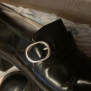 Alegria HALLI-011 Black Waxy slip on